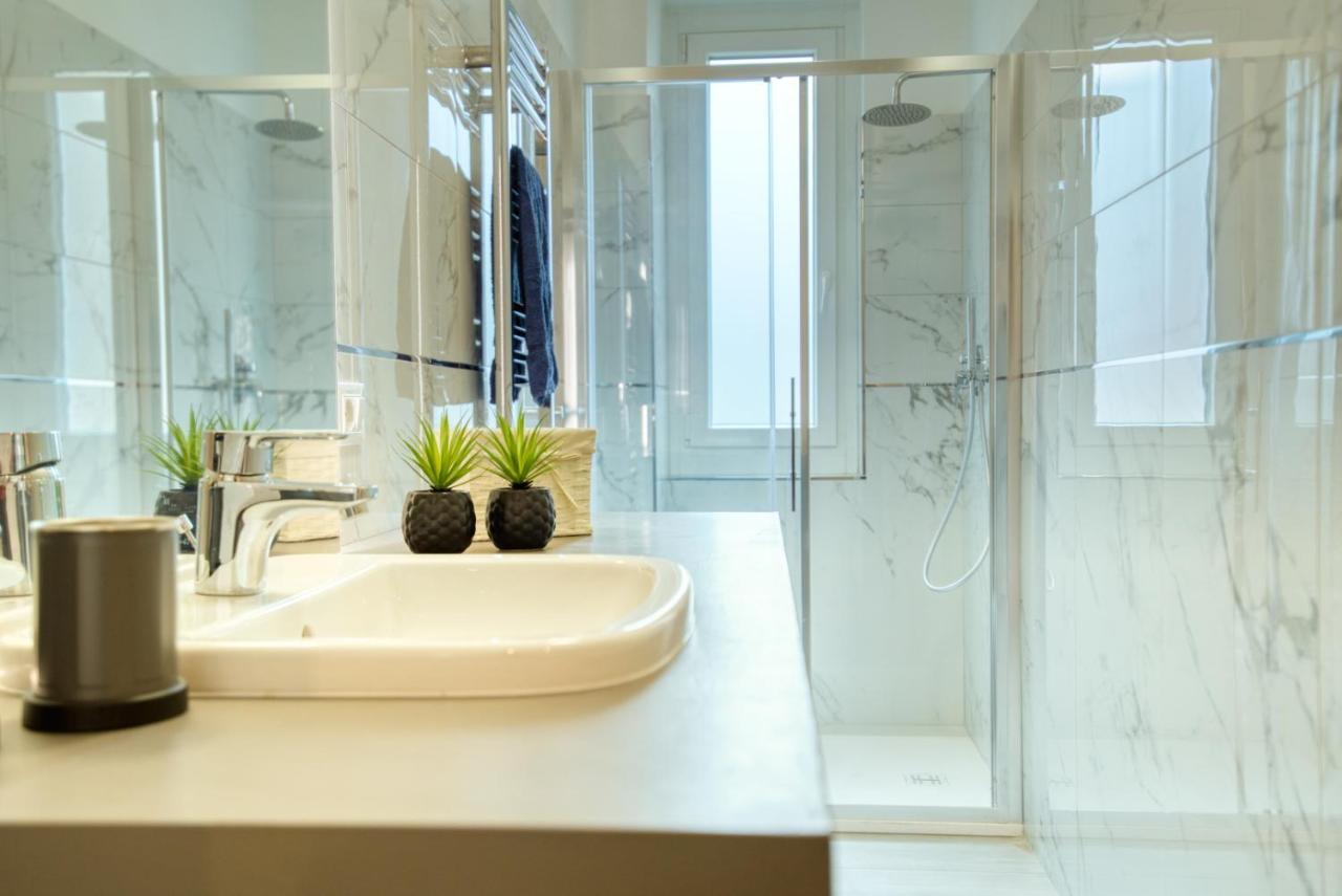Caseospitali - Casa Janas, Elegante Trilocale Per 5 In Zona Centrale Milano Exteriör bild