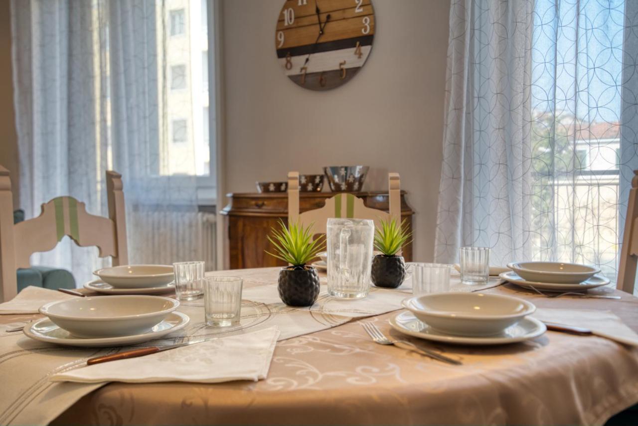Caseospitali - Casa Janas, Elegante Trilocale Per 5 In Zona Centrale Milano Exteriör bild
